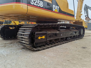 Excavadora de cadenas 325BL usada, en buen estado, pocas horas de trabajo, motor y bomba de alta eficiencia - Product Image 5