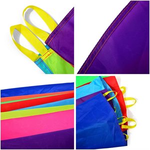 <span class=keywords><strong>Tenda</strong></span> Giocattolo Morbida a Forma di Paracadute <span class=keywords><strong>Arcobaleno</strong></span>, Pieghevole, per Giochi Sportivi per Bambini, con Maniglie, in Poliestere Personalizzato, per Età 8-13 Anni, Unisex - Product Image 4