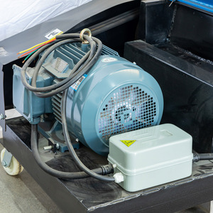 Precio de la máquina pulverizadora industrial, máquina trituradora de plástico de Pvc suave, trituradora de cuchillos de botella de plástico portátil para plástico 1000 kg/h - Product Image 6