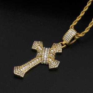 Collar con Colgante de Cruz de Acero Inoxidable 316L, Chapado en Oro de 18K con Micro Pavé de Circonitas, Antideslustre, Joyería Religiosa Vintage - Product Image 3