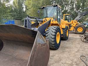 Chargeuse sur pneus L120Gz d'occasion en bonne condition Chargeur VOLVO L120G d'occasion Chargeur sur pneus à vendre - Product Image 4