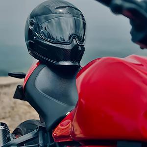 AT4 公式グロッシーカーボンファイバーリキッドカーボンバイクヘルメット メンズ＆レディース フルフェイス Ruroc4対応 - Product Image 4