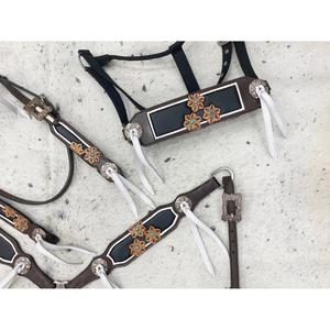 Nouvelle têtière en cuir et collier de poitrine ensemble cheval Western têtière taquin décoré avec sculpture de fleurs pour la vente à l'exportation - Product Image 3