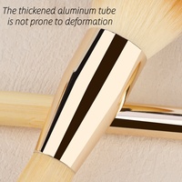 Ensemble de 18 pinceaux de maquillage à manche en bambou Les poils des pinceaux sont doux et le tube en aluminium épaissi le rend un outil de maquillage parfait.