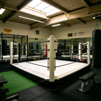 Ring de boxe portable et assemblable, robuste, avec bâche, pour les combats de boxe amateur, les centres de fitness et les lieux d'entraînement