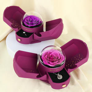 Mini Joyero para el Día de San Valentín con Flor de Jabón, Organizador Portátil para Anillos y Collares, Regalo para Novia - Product Image 4