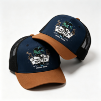 Cappello trucker a 5 pannelli con retro in rete, bicolore blu navy e marrone, con ricamo di orso e cervo, corona strutturata, logo personalizzato.
