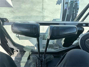 รถขุด Bobcat E35 ปี 2023 สภาพดี พร้อมใช้งาน เครื่องยนต์ทรงพลังและประหยัดน้ำมัน  แบบแขนยาว ขาย - Product Image 6