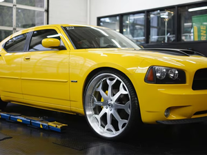 Automóviles <span class=keywords><strong>de</strong></span> Alta Gama se Pueden Personalizar con Ruedas Forjadas <span class=keywords><strong>de</strong></span> 2 Piezas <span class=keywords><strong>de</strong></span> 20-24 Pulgadas con Acabado Pulido, Disponibles en una Variedad <span class=keywords><strong>de</strong></span> Colores - Product Image 4