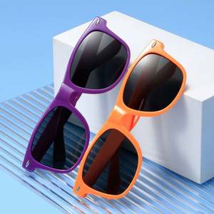 Gafas de Sol Promocionales Baratas al por Mayor con Logotipo Personalizado, Montura Cuadrada de Plástico Colorida para Hombre y Mujer - Product Image 3