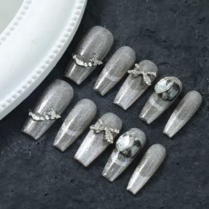 Lot de 10 faux ongles press-on faits main, personnalisés, de luxe, peints à la main, couleurs variées, vente en gros, best-seller - Product Image 1