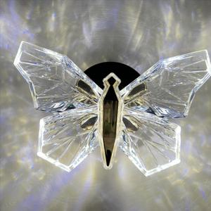 Lampe murale LED créative de luxe nordique en forme de papillon pour chambre à coucher, salon, escalier et couloir - Product Image 1
