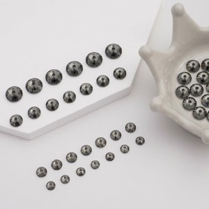 Dramáticas cuentas de diamante negro de 6 mm con resina epoxi, parte trasera plana, orificio central, <span class=keywords><strong>para</strong></span> coser, estilo gótico de calavera, marca YAXI, modelo 215-6 - Product Image 3