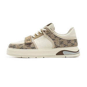 Chaussures de skate basses pour hommes, style créateur, tendance rétro, épaisses, décontractées, pour la marche, streetwear, baskets hip-hop respirantes en PU - Product Image 4