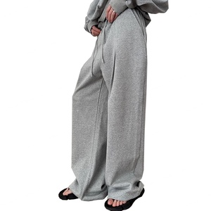 Pantalon de survêtement sportif plissé à jambe large, décontracté, épais et fluide, de haute qualité, pour la mode en gros - Product Image 5