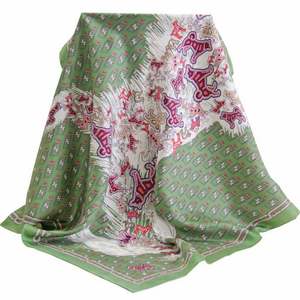 Foulard carré en soie 100 % pure imprimé sur mesure pour femme, vente en gros - Product Image 1