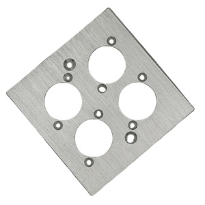 Plaque murale en métal XLR 4 ports avec vis et écrou, 4 sections en alliage d'aluminium pour prises USB <span class=keywords><strong>VGA</strong></span> XLR 4s - Product Image 1
