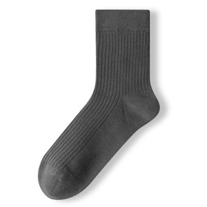 Chaussettes de sport mi-mollet avec logo personnalisé, échantillon de conception gratuit, respirantes et anti-odeur - Product Image 5