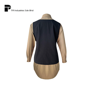 Blusa Negra con Rayas de Trufa, Proveedor OEM de Malasia, Top Modesto con Cuello Abotonado, Camisa Formal para el Trabajo, Atuendo Musulmán - Product Image 2