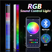 Lampe d'ambiance LED RGB rechargeable de haute qualité avec télécommande, synchronisation musicale, intensité réglable et design moderne