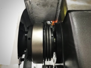 AEM-1050 tự động chết máy cắt máy móc động cơ bộ phận 7 mm 400x350mm 7500 s/h năng lực sản xuất 1050x730mm - Product Image 4