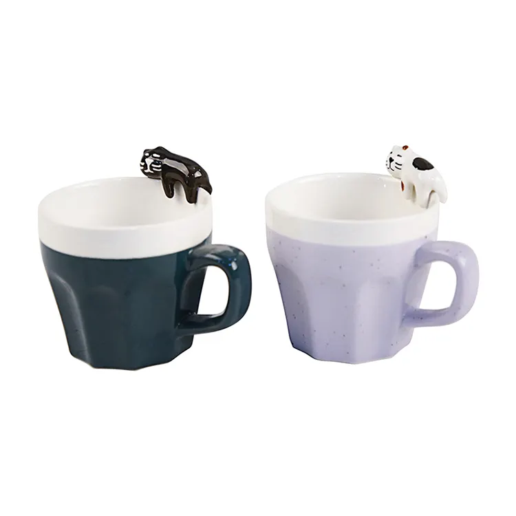 Make Your Own Ceramic Coffee Mug Cat on Rim Porcelain Hand-painting 3d CLASSIC Mugs Souvenir Mug Sustainable HANDGRIP 330