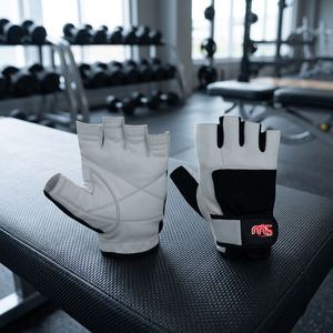 Guantes de Cuero de Medio Dedo para Levantamiento de Pesas, Transpirables, para Entrenamiento en el Gimnasio, Unisex - Product Image 3