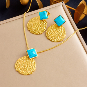 Chinese Style Gold Plated Ginkgo Pendant Earring Necklace Set For Women Everyday Wear Geometric Fan Shape Jewelry Set - Product Image 3