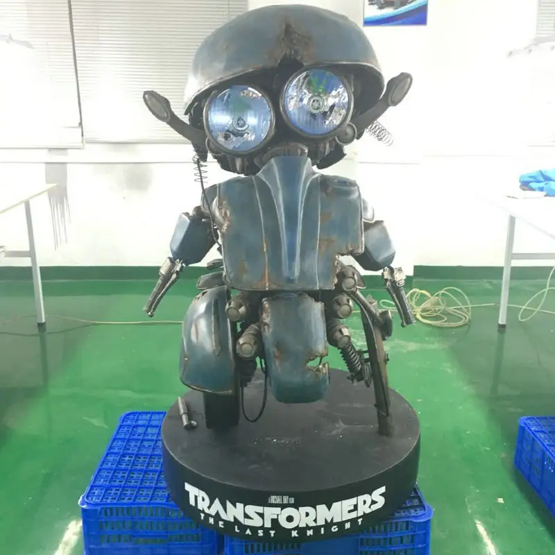 Patung karakter robot fiberglass kustom, patung model figur film dengan lampu