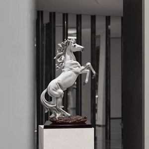 Grande statue en résine de <span class=keywords><strong>cheval</strong></span> noir <span class=keywords><strong>blanc</strong></span> doré, sculpture de <span class=keywords><strong>cheval</strong></span> <span class=keywords><strong>arabe</strong></span>, ornements décoratifs pour la maison - Product Image 4