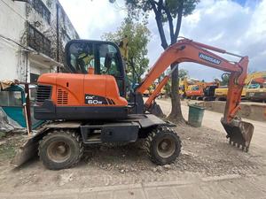 6 Ton Korea Wheel Excavator <b>Used</b> Doosan DX60 Wheel Excavator in Original Painting Secondhand Doosan DX60 Excavator in Low Price - Product Image 2