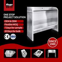 Urinoir sur pied en acier inoxydable personnalisable Kuge pour blocs sanitaires scolaires