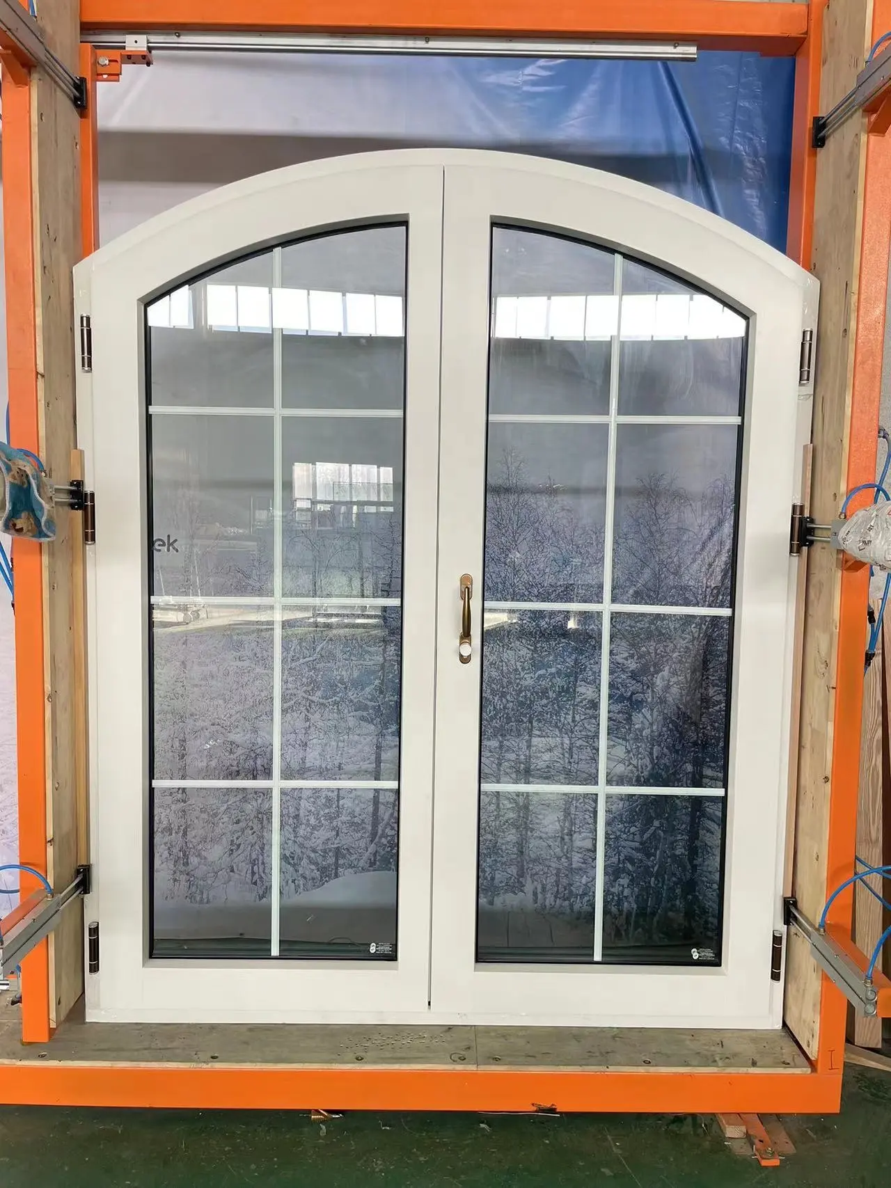 Penjoy manufacture low price Irregular shape wooden double door swing door composite frame doors with SDLs