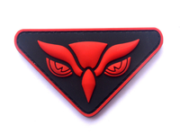 Tête d'aigle tactique en caoutchouc 3D Patch imperméable en PVC Type de triangle animal durable Tête d'aigle Patch en caoutchouc pour les yeux Autocollant sur le sac Chapeau