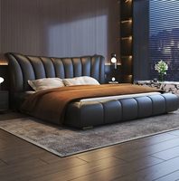 Lit double en bois massif de luxe léger en cuir véritable Lit très grand format en cuir Dossier rembourré Ensemble de meubles de chambre à coucher rembourrés au design moderne