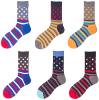 Vente en gros de chaussettes en coton personnalisées de haute qualité, nouvelle mode, chaussettes imprimées de dessins animés, chaussettes amusantes pour unisexe