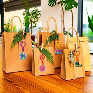 Boucles en plastique mignonnes à motif de dessin animé, petits cadeaux, pendentifs DIY, accessoires cool, fermoirs se vendent bien à l'étranger - Product Image 4