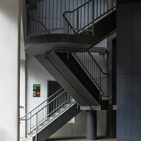 Escalier droit de style minimaliste préfabriqué pour la décoration intérieure de nouvelle maison