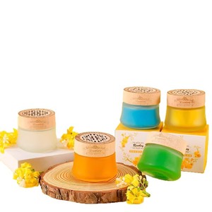 Vela Aromática Ruskey en Frasco de Vidrio Cilíndrico con Fragancia Floral, Decoración para el Hogar, Estilo Minimalista - Product Image 5