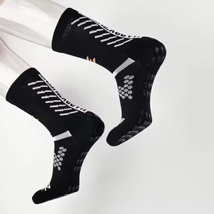 Custom White Sport Crew Soccer <b>Socks</b> Anti-Slip Grip Athletic Running Football <b>Socks</b> Custom Design High Quality Wholesale - Product Image 5