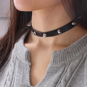 Collar Gargantilla Gótico Punk de Metal con Púas para Mujer, Accesorio de Moda para Fiesta, Aleación de Zinc, Tachuelas Negras, Estilo Vaquero - Product Image 1