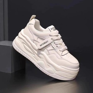 2024 primavera nuove <span class=keywords><strong>scarpe</strong></span> sportive traspiranti per donne Casual in bianco e nero studenti <span class=keywords><strong>con</strong></span> <span class=keywords><strong>suola</strong></span> spessa <span class=keywords><strong>scarpe</strong></span> da <span class=keywords><strong>donna</strong></span> - Product Image 2