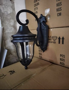 Iluminación Exterior de Jardín de Estilo Europeo Retro Personalizada, Lámparas Colgantes Eléctricas Impermeables IP65 - Product Image 6