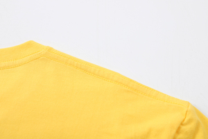T-Shirt in Cotone con Logo Personalizzato - Perfette per Promozione del Marchio e Uso Casual - Product Image 3