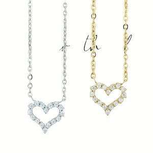 Collar con Colgante de Clavícula de Acero Inoxidable con Zirconia en Forma de Corazón, Cadena de Bambú, Chapado en Oro de 18K PVD, Estilo Europeo y Americano - Product Image 5