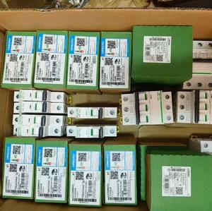 Boîtier RFID Ethernet M12 3 voies télémeccanique XGSZ33ETH 902134 - Product Image 1
