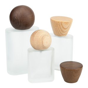 Tapa redonda de madera de Fresno WeWood de Vietnam con tapa de corona de recorte de color para embalaje de botellas de perfume - Product Image 4