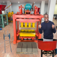 Machine de fabrication de briques 4-40 abordable avec levage automatique, longue durée de vie, machine de moulage de blocs en continu