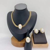 Ensemble de bijoux de luxe pour femmes, collier à double chaîne de serpent en or plaqué 18 carats, anneaux et boucles d'oreilles en acier inoxydable, bijoux fins et tendance