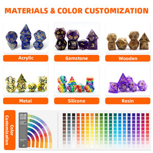 Dés polyédriques en caoutchouc de silicone à rayures 3 couleurs avec logo personnalisé, taille 33 mm - Product Image 4